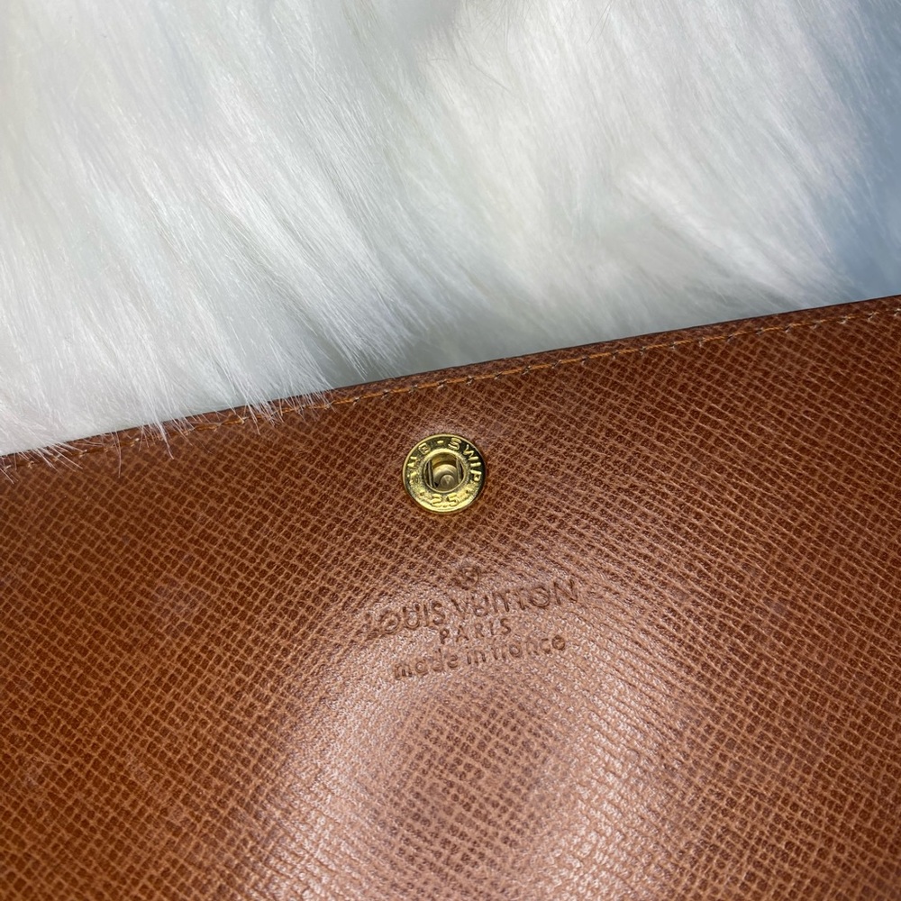 🛑SOLD🛑 LOUIS VUITTON Tressor Wallet - Picture 11 of 13